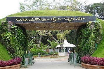 Book a taxi for a smooth and comfortable trip to Semmozhi Poonga, Chennai, with ease.