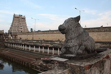 Chidambaram Natarajar Temple Visit with Taxi or Cab Service Explore the Chidambaram Natarajar Temple with convenient taxi or cab services for a smooth journey.