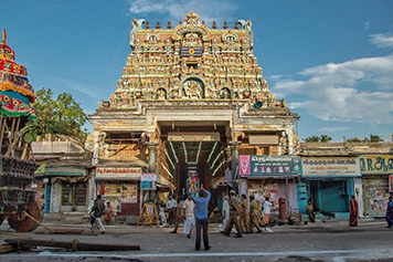 Visit Nellaiappar Temple with Local Cab Services for Comfort Explore the historic Nellaiappar Temple with convenient local cab services for a smooth journey