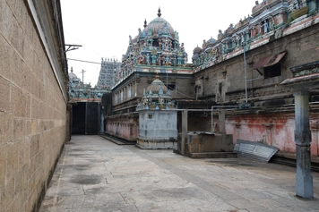 Sikkal Singaravelan Temple Visit with Cab & Taxi Services Sikkal Singaravelan Temple - Enjoy a spiritual visit with convenient cab and taxi services available