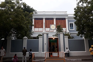 Cab Booking For a Peaceful Visit to Aurobindo Ashram Book a reliable taxi or car online for a comfortable and tranquil journey to Sri Aurobindo Ashram.