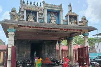 Travel to Thillai Kali Temple with Easy Online Car Booking Plan your spiritual visit to Thillai Kali Temple in Chidambaram with secure car hire online.