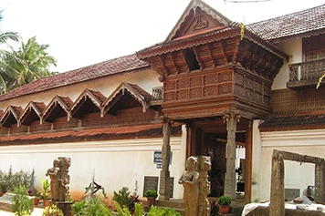 Discover Padmanathapuram Through Online Taxi Booking Explore Padmanathapuram with trusted taxi and cab booking for a comfortable travel journey.
