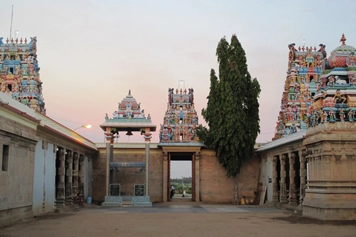 Experience the Peaceful Kodumudi Temple with Cab Service Enjoy a secure and peaceful trip to Kodumudi Temple with a convenient online taxi booking.