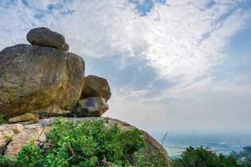 Explore Uthiyur Hills with Online Cab Booking Service Book an online cab / taxi for a comfortable and safe journey to explore Uthiyur Hills in Karur.