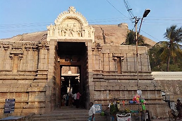 Book a Taxi to Visit Namakkal Narasimha Swamy Temple Travel to Namakkal Narasimha Swamy Temple with a secure online taxi booking with customized stops.
