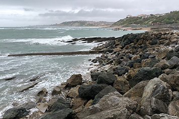 Book a Rock Beach Trip With a Trusted Local Taxi Online Book a local taxi online and ride comfortably to Rock Beach with a trusted taxi booking service.