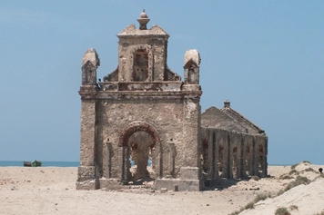 Dhanushkodi Tour With Customized Online Taxi Booking Book custom vehicle online for a trip to Dhanushkodi’s sacred temples and beaches