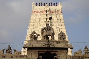 Book Cabs Online For Rameswaram Ramanathaswamy Temple Visit Traveler books customized rides online for a memorable spiritual visit to Ramanathasamy Temple
