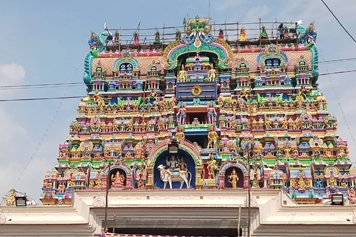 Book Cabs to Visit Nellaiappar Temple Online Books cabs for family visit to Nellaiappar Temple for a spiritual experience at the best prices.