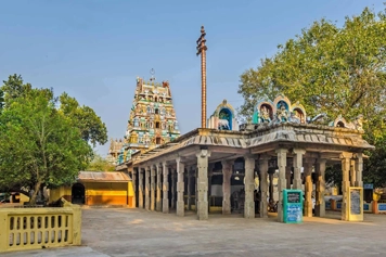 Book Bus to Visit Sri Gomuktheeswarar Temple From Trichy Book a bus booking to explore Sri Gomuktheeswarar Temple during your Velankanni trip.